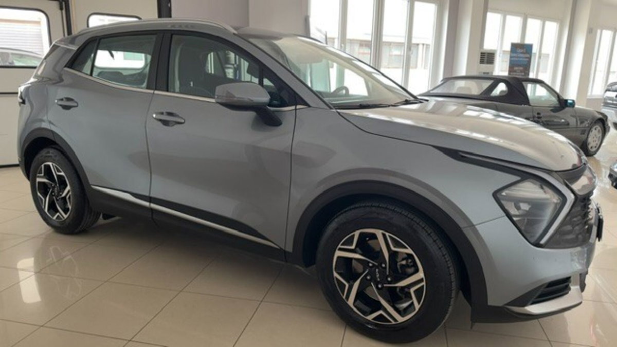 Kia Sportage 1.6 crdi mhev Business dct (3)