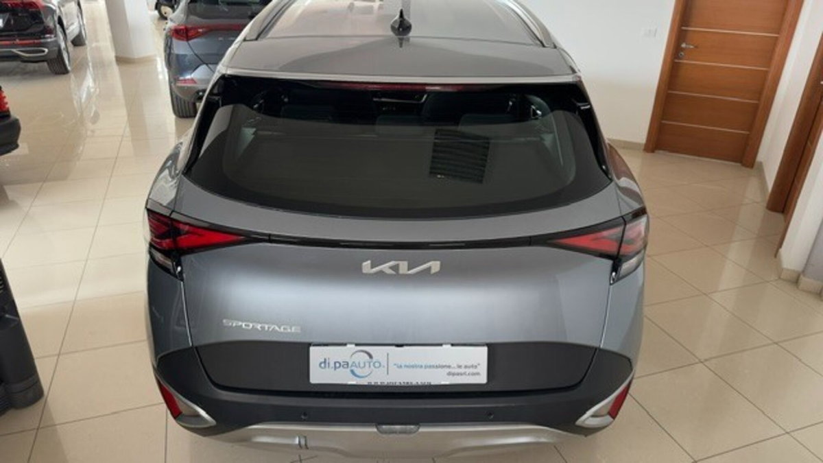 Kia Sportage 1.6 crdi mhev Business dct (5)