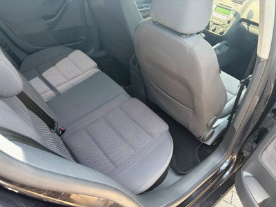 Volkswagen Golf 2.0/170CV TDI DPF 5p. GT Sport (11)