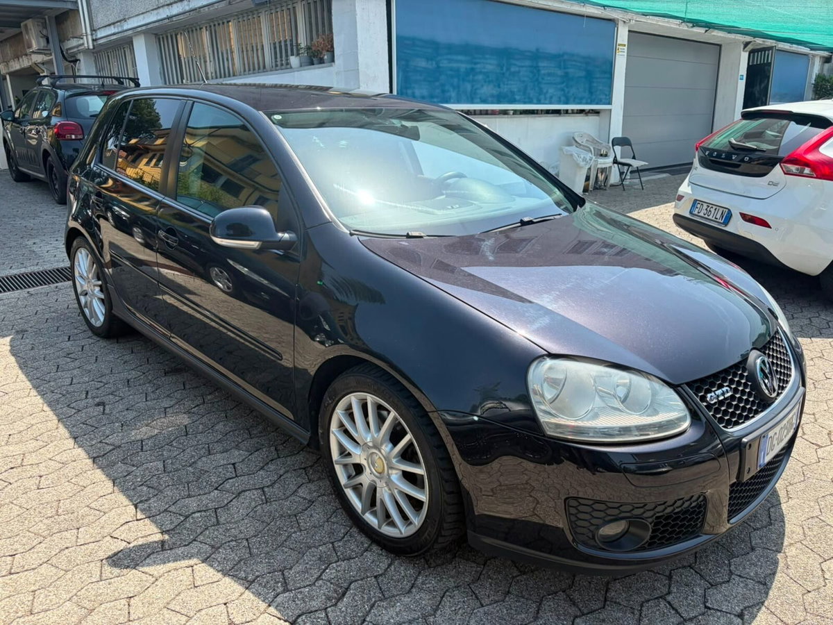 Volkswagen Golf 2.0/170CV TDI DPF 5p. GT Sport (3)