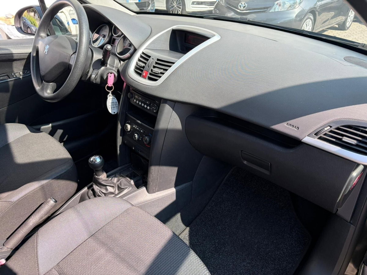 Peugeot 207 8V 75CV 5p. X Line (11)