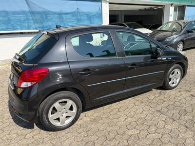Peugeot 207 8V 75CV 5p. X Line (4)