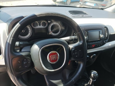 Fiat 500L 1.6 Multijet 105 CV Lounge (9)