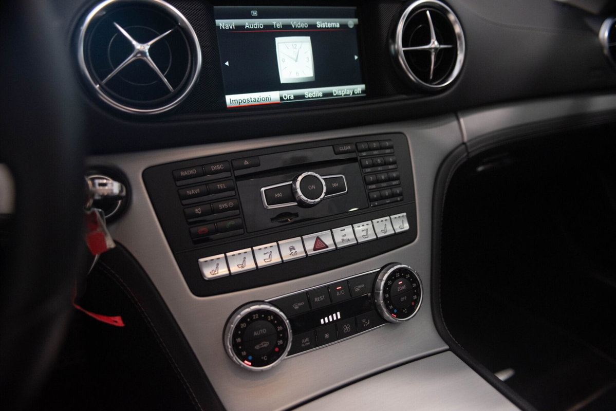 Mercedes-Benz SLK 350 V6 Sport (14)