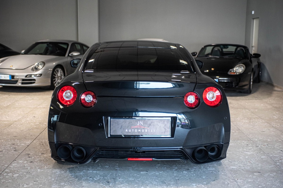 Nissan GT-R 3.8 V6 Black Edition (5)