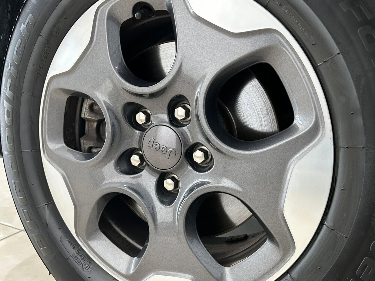 Jeep Renegade 2.0 Mjt 140CV 4WD Active Drive Longitude (9)