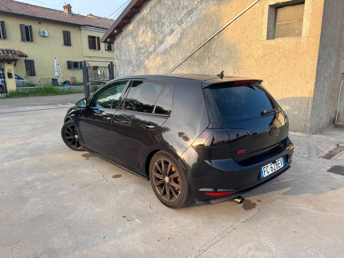 Volkswagen Golf 1.6 TDI 110 CV DSG 5p. Executive BlueMotion Technology (18)