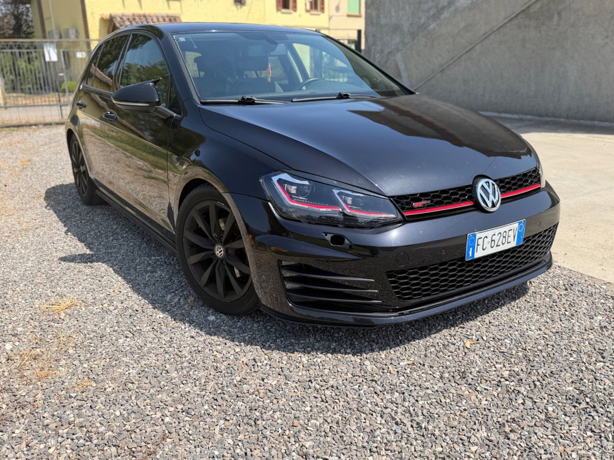 Volkswagen Golf 1.6 TDI 110 CV DSG 5p. Executive BlueMotion Technology (4)