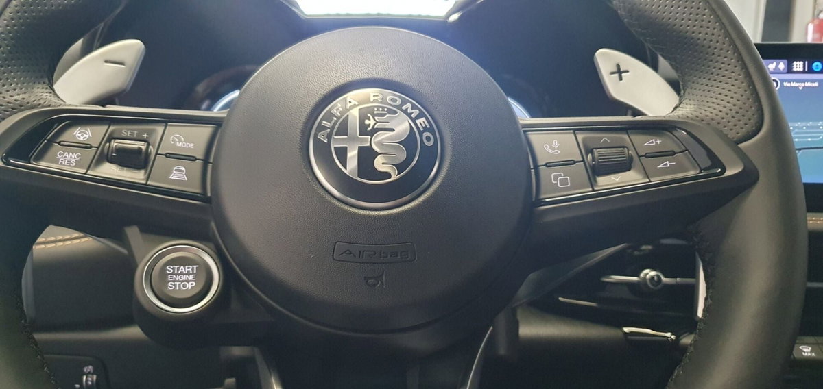 Alfa Romeo Tonale 1.6 Veloce 130cv tct6 (4)