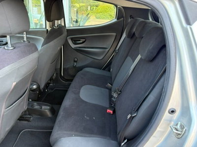 Lancia Ypsilon 1.2 69 CV 5 porte Gold (10)