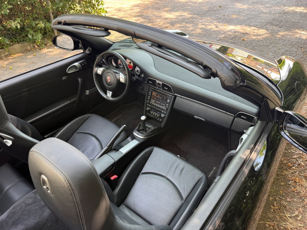 Porsche 911 Cabrio Carrera S (10)