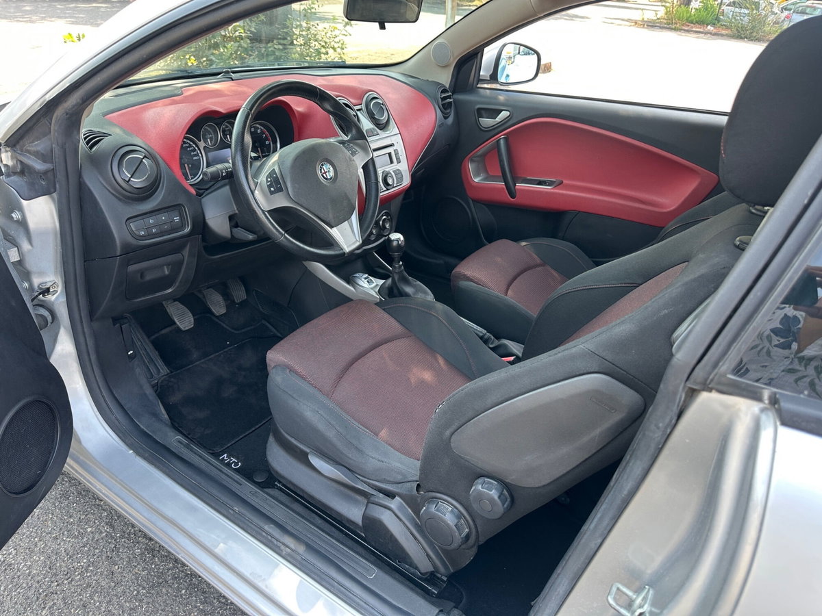 Alfa Romeo MiTo 1.4 78 CV Distinctive Sport Pack (10)