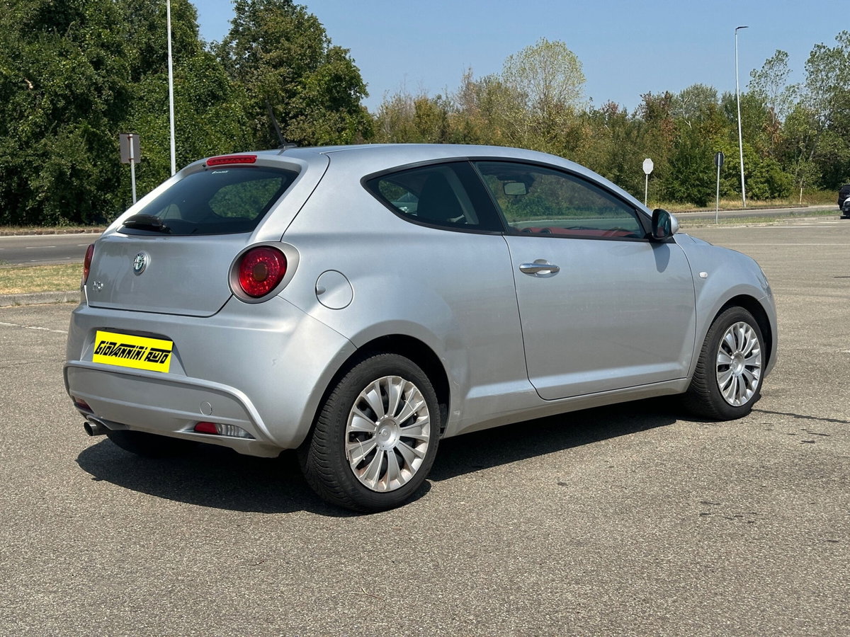 Alfa Romeo MiTo 1.4 78 CV Distinctive Sport Pack (5)