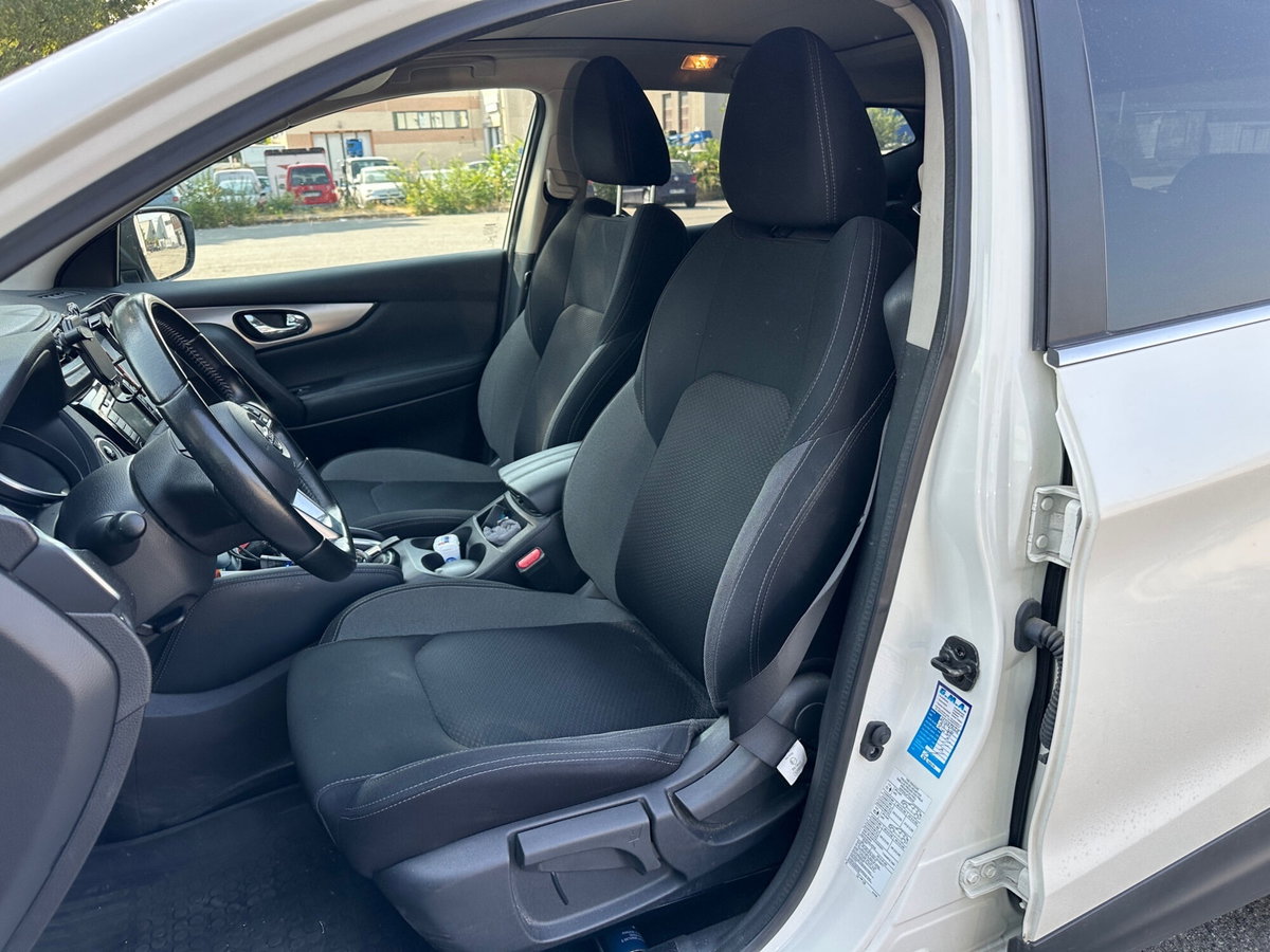 Nissan Qashqai 1.3 DIG-T 140 CV Tekna (11)