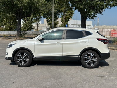 Nissan Qashqai 1.3 DIG-T 140 CV Tekna (8)