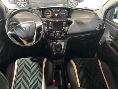Lancia Ypsilon 1.2 69 CV 5 porte GPL Ecochic Silver (11)
