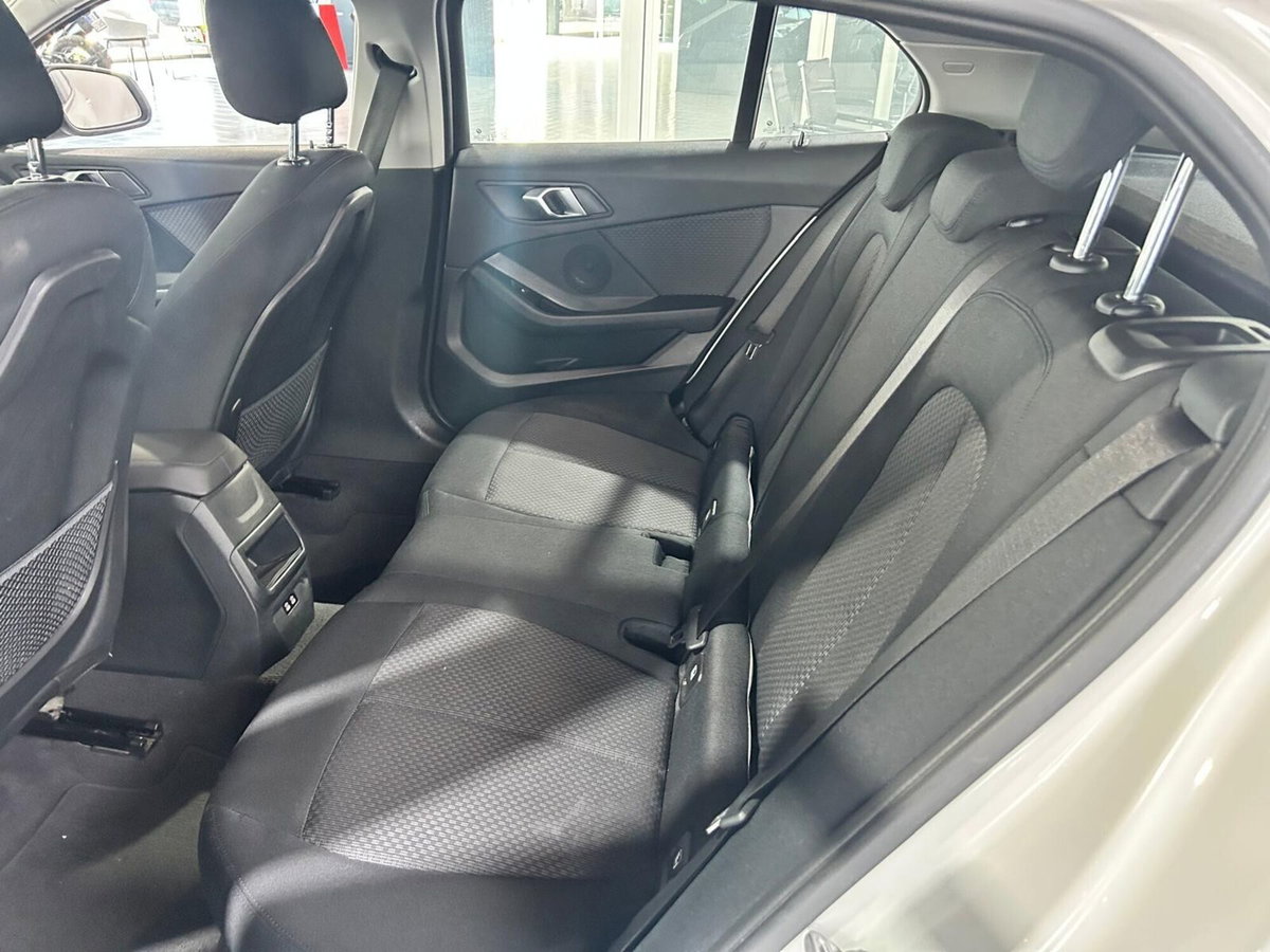 BMW Serie 1 116d 2.0 116CV cat 5 porte Attiva DPF (15)