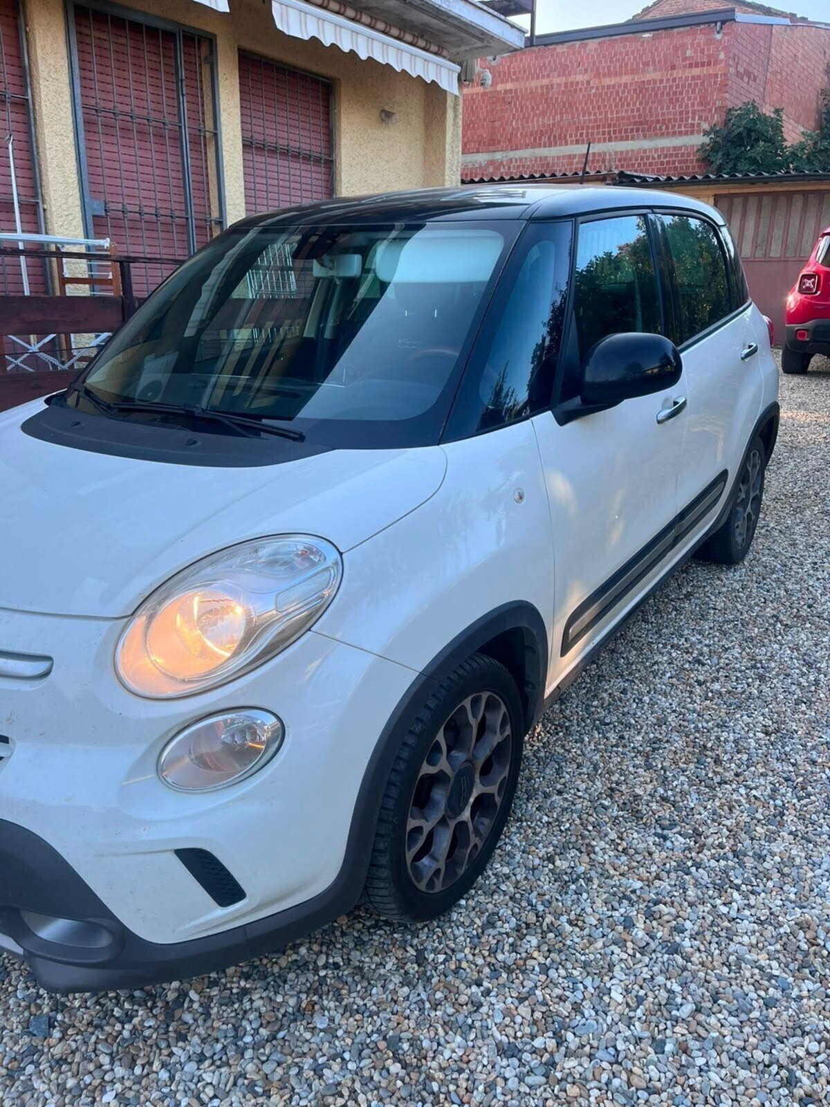 Fiat 500L 1.6 Multijet 105 CV Trekking (5)
