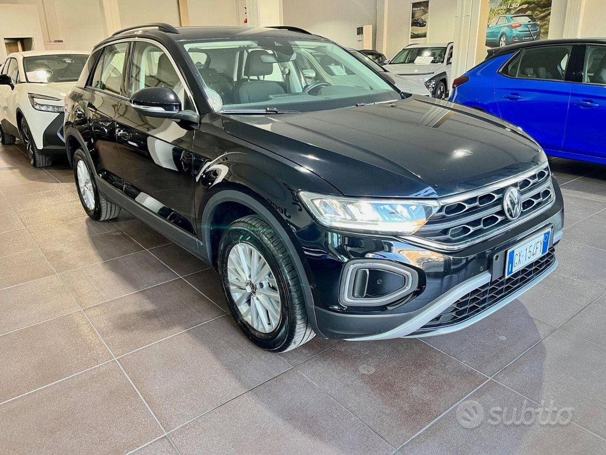 Volkswagen T-Roc 2.0 tdi Edition 115cv (2)