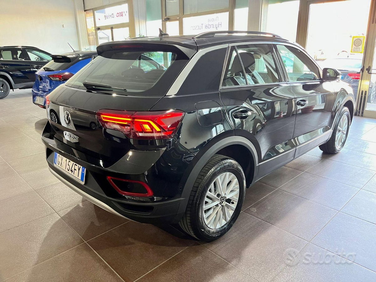 Volkswagen T-Roc 2.0 tdi Edition 115cv (3)