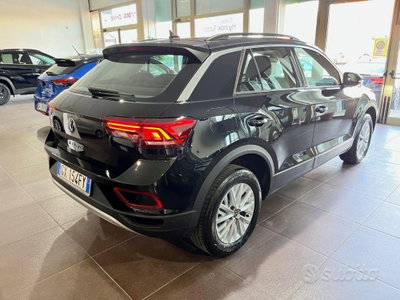 Volkswagen T-Roc 2.0 tdi Edition 115cv (3)