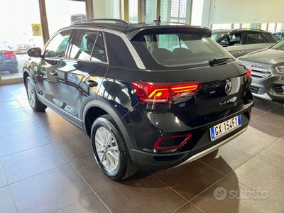Volkswagen T-Roc 2.0 tdi Edition 115cv (4)