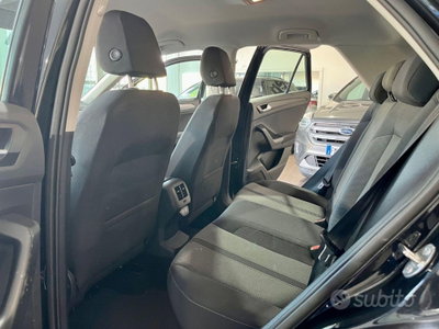 Volkswagen T-Roc 2.0 tdi Edition 115cv (8)