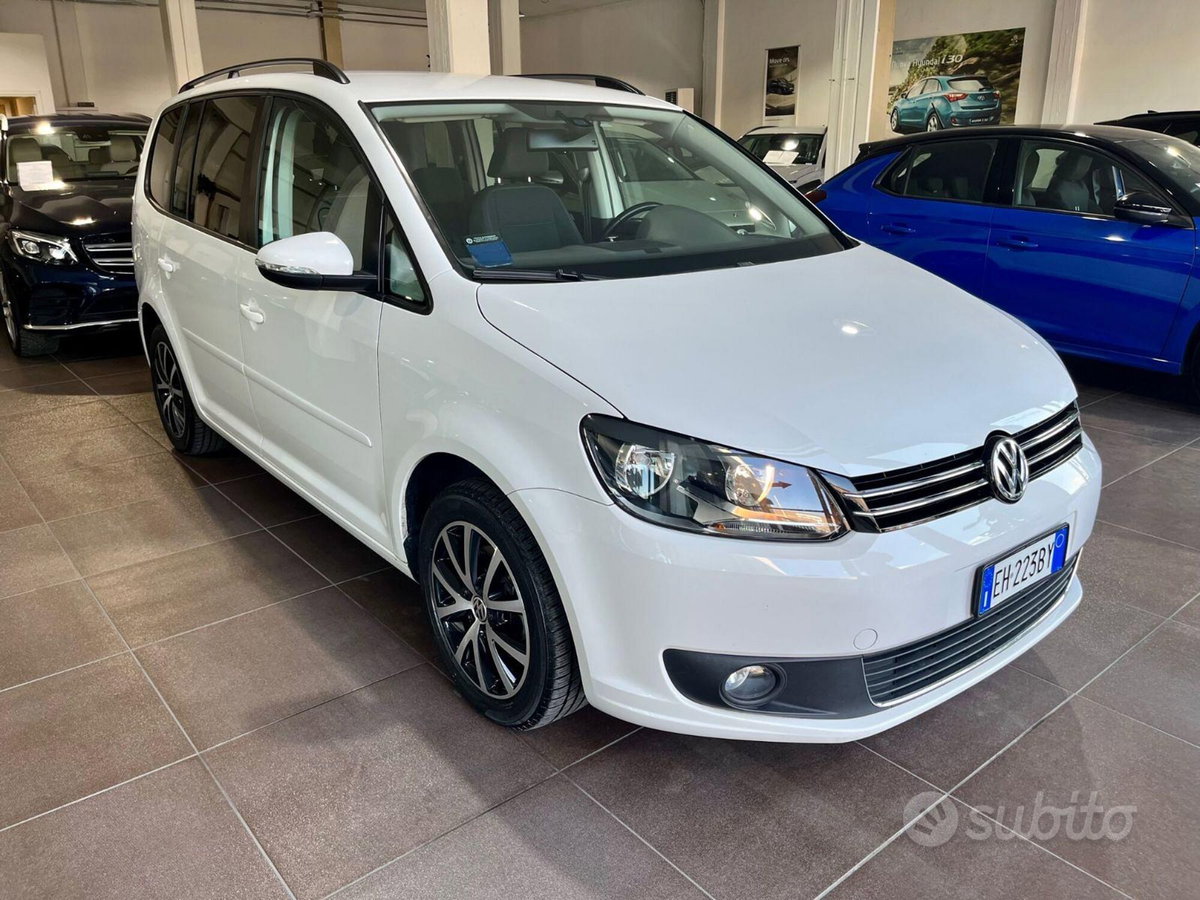 Volkswagen Touran 1.2 TSI Comfortline BMT (2)