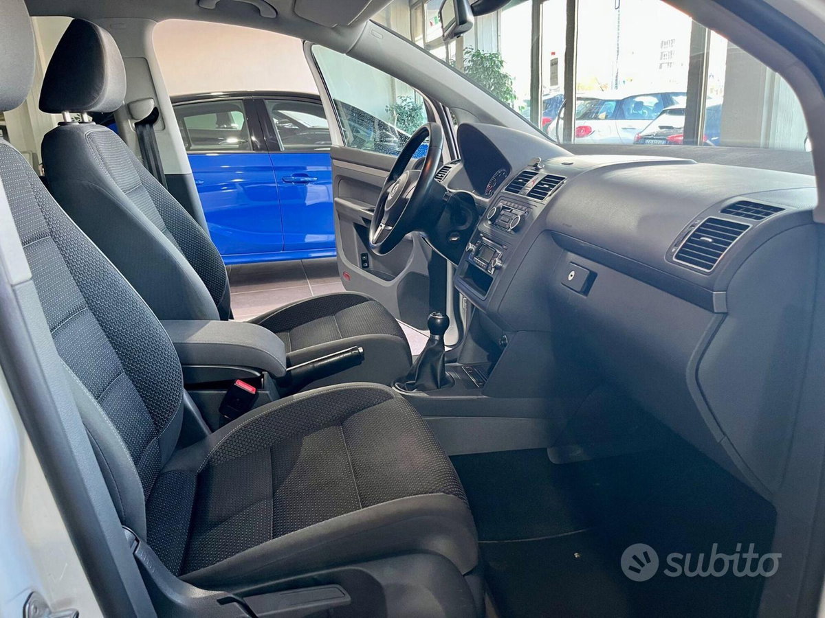 Volkswagen Touran 1.2 TSI Comfortline BMT (7)
