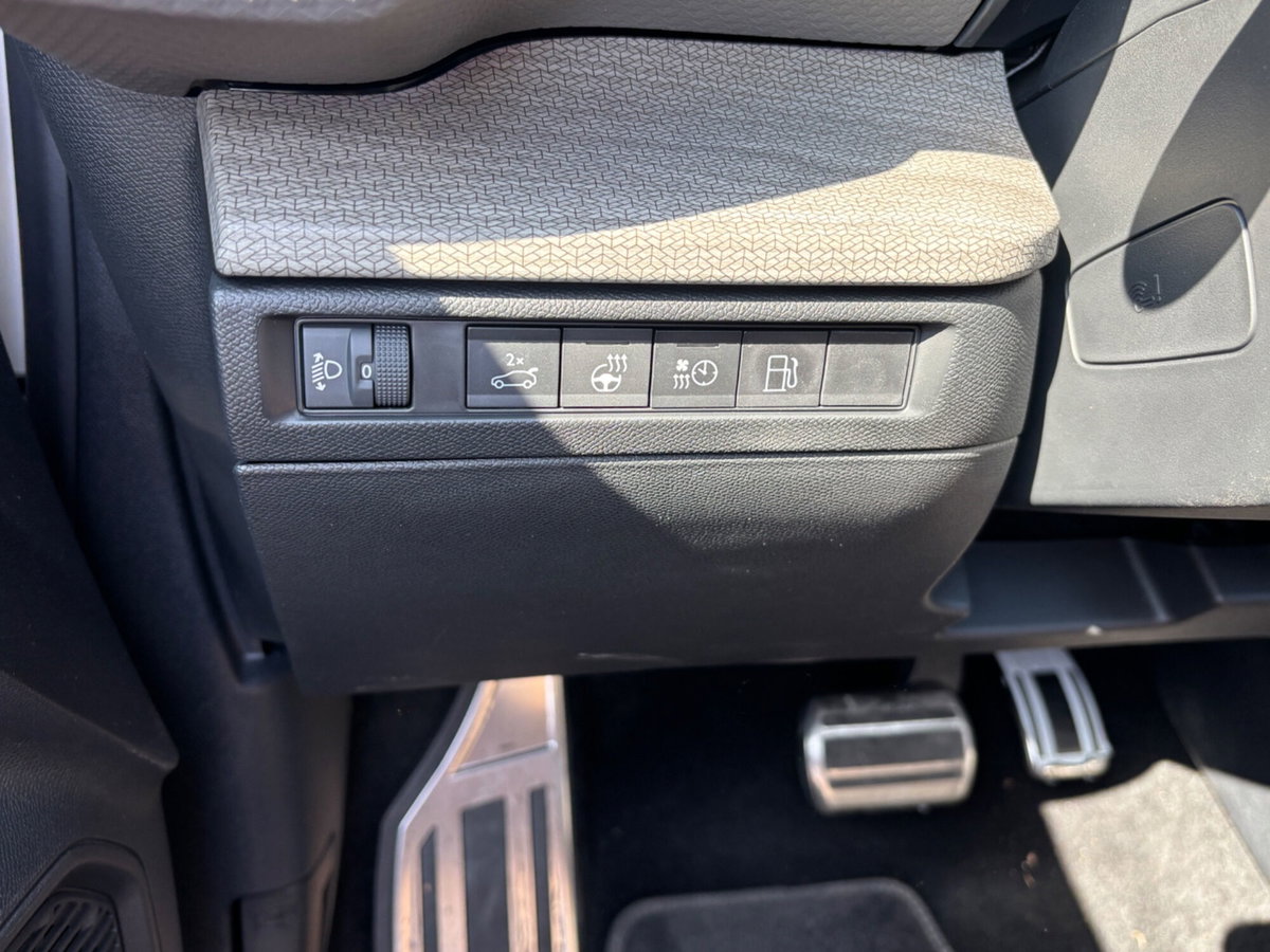 Citroen C5 X 1.6 hybrid phev You 180cv e-eat8 (18)
