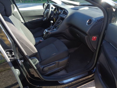Peugeot 5008 1.6 HDi 112CV Premium (17)