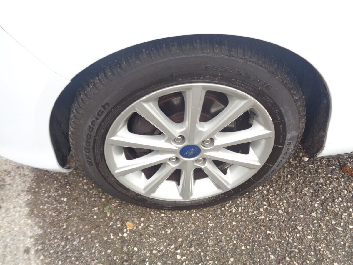 Ford B-Max B-Max 1.5 TDCi 75 CV Titanium (17)