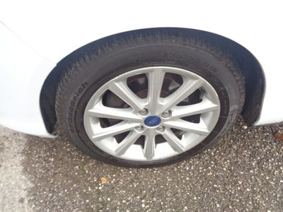 Ford B-Max B-Max 1.5 TDCi 75 CV Titanium (17)