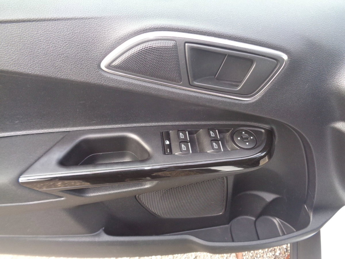 Ford B-Max B-Max 1.5 TDCi 75 CV Titanium (5)