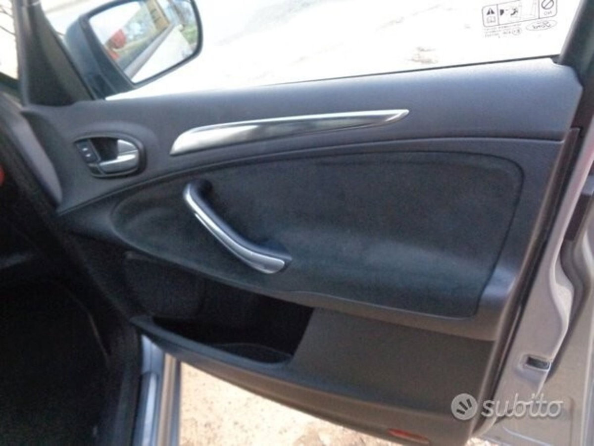 Ford S-Max 2.0 TDCi 140CV 6tr. Titanium DPF (16)