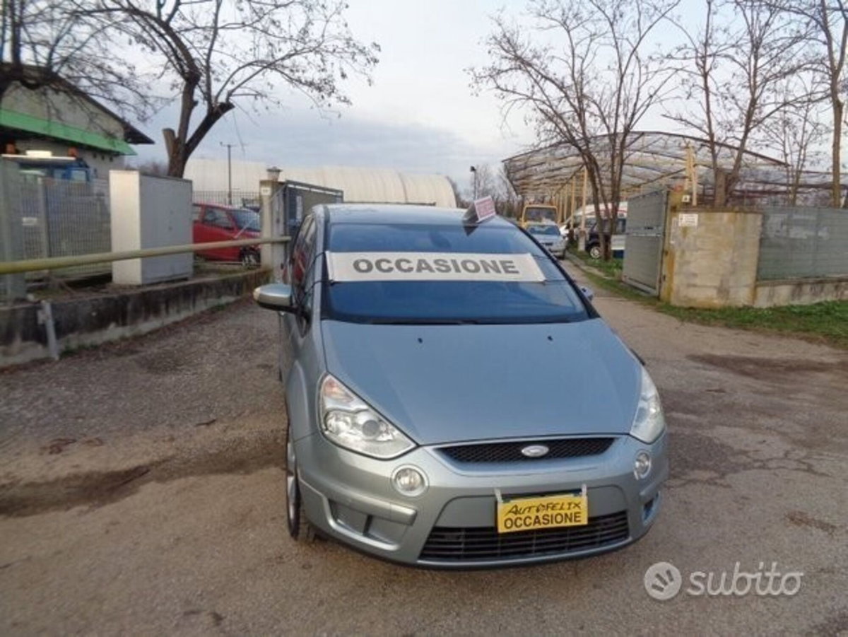 Ford S-Max 2.0 TDCi 140CV 6tr. Titanium DPF (2)