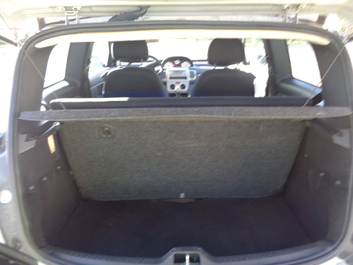 Lancia Ypsilon 1.2 Platino (11)