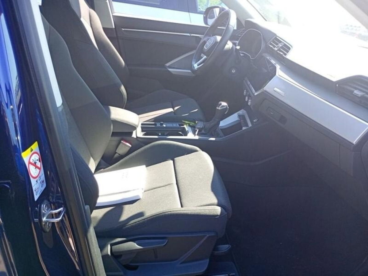 Audi Q3 35 TDI quattro S tronic Business Advanced (9)