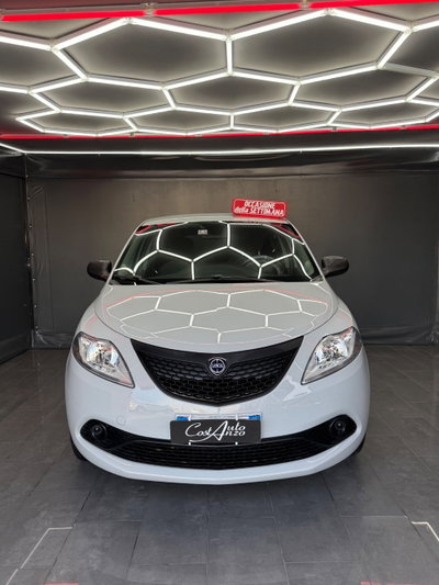 Lancia Ypsilon 1.0 FireFly 5 porte S&S Hybrid Ecochic Gold (3)