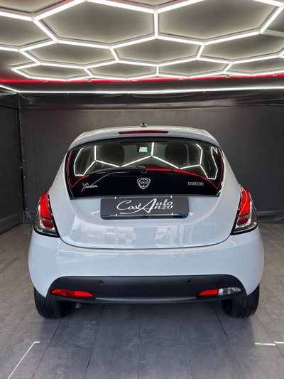 Lancia Ypsilon 1.0 FireFly 5 porte S&S Hybrid Ecochic Gold (6)