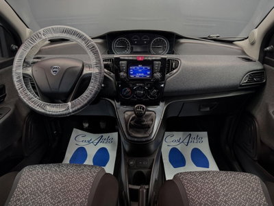 Lancia Ypsilon 1.0 FireFly 5 porte S&S Hybrid Ecochic Gold (9)