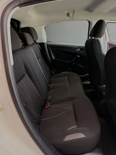 Peugeot 208 HDi 68 CV 5 porte Allure (17)