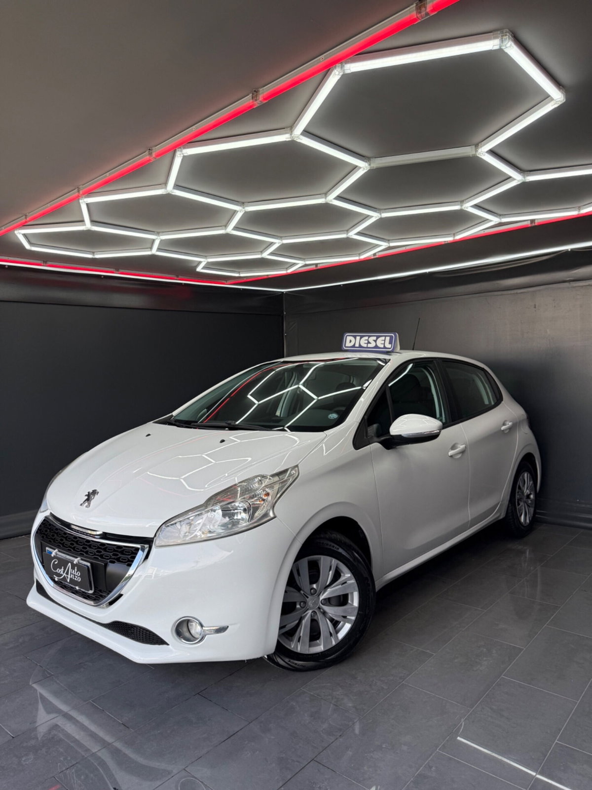 Peugeot 208 HDi 68 CV 5 porte Allure (4)