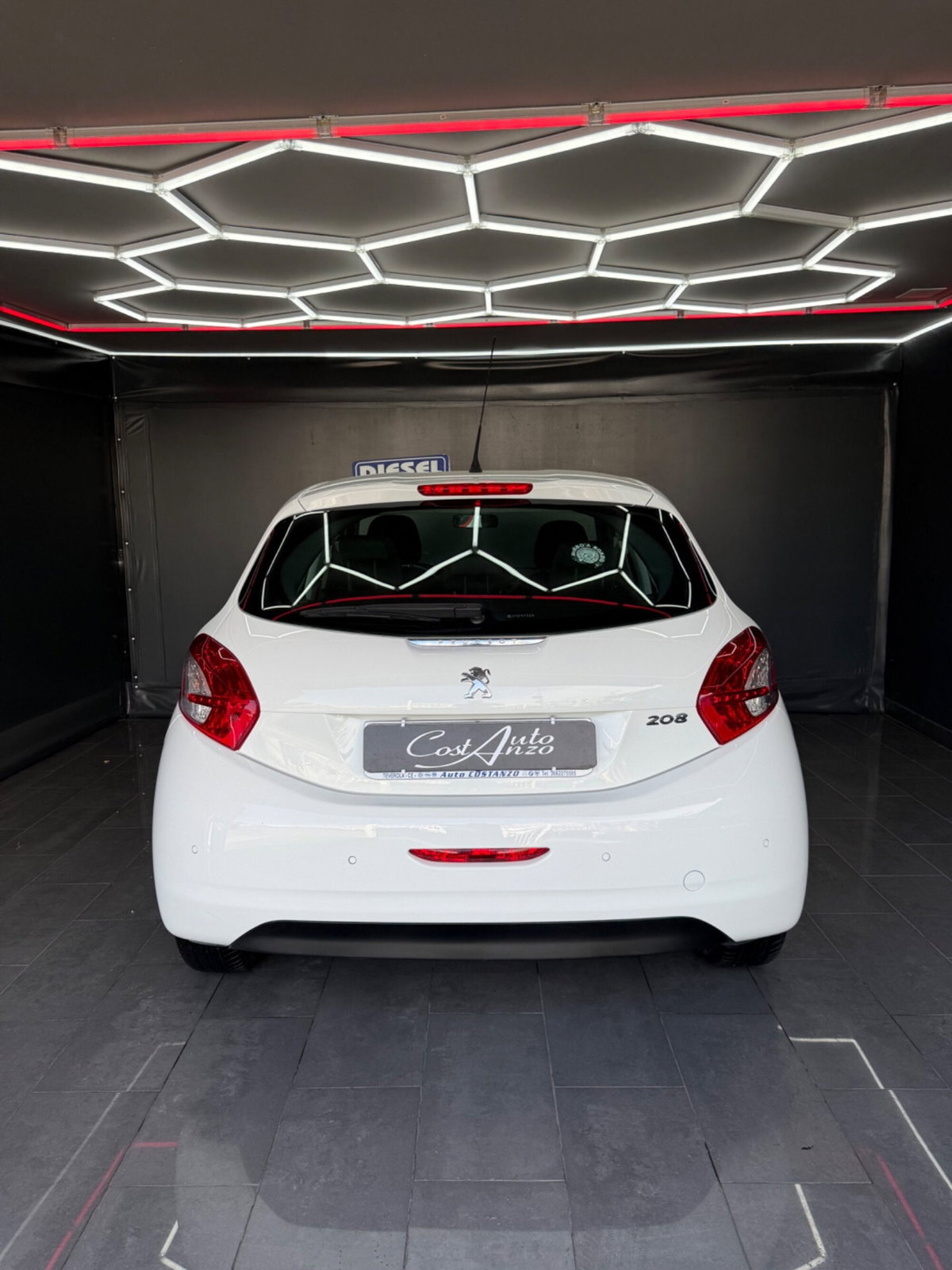 Peugeot 208 HDi 68 CV 5 porte Allure (6)