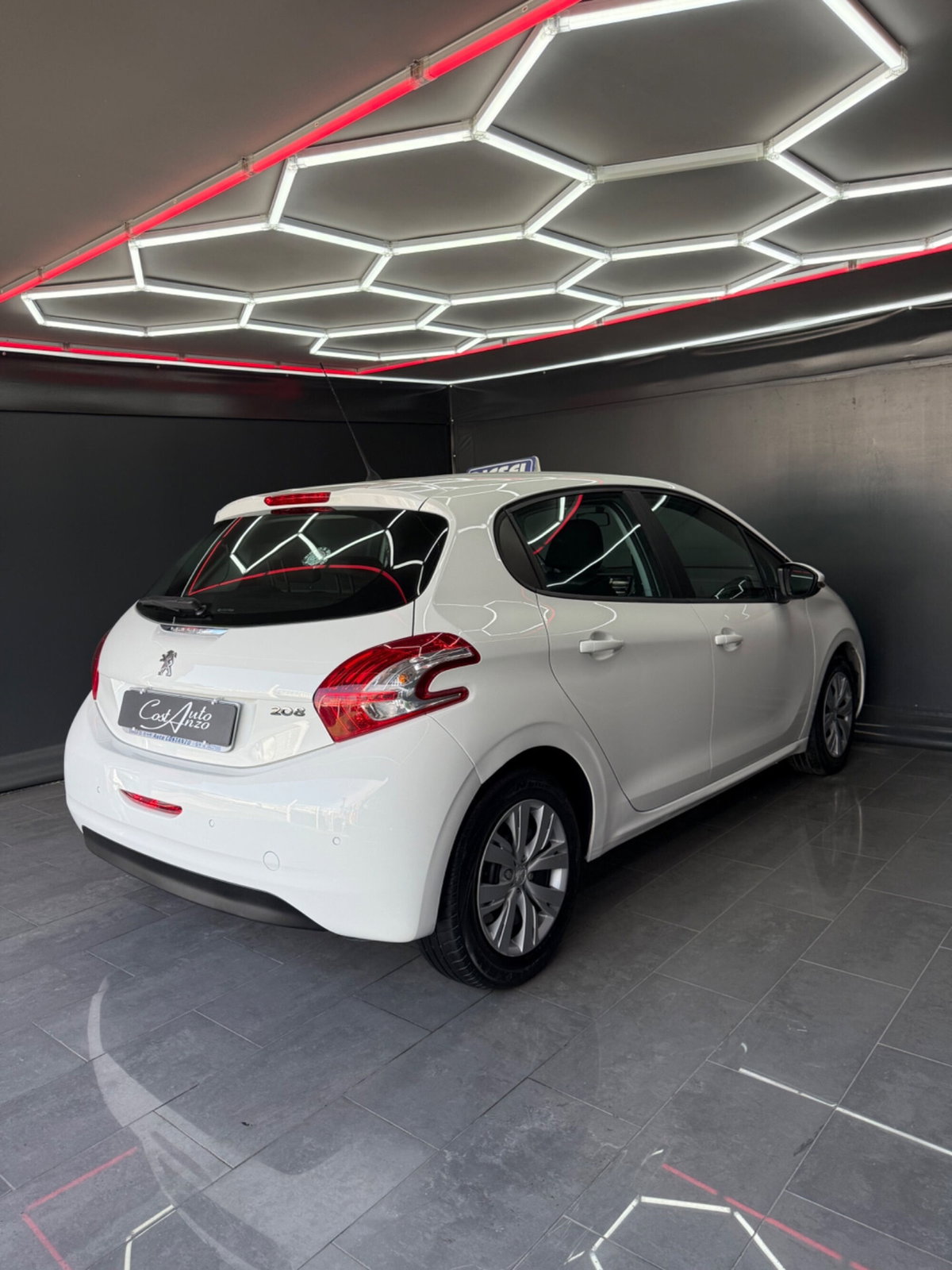 Peugeot 208 HDi 68 CV 5 porte Allure (7)