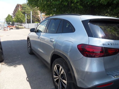 Mercedes-Benz GLA SUV 200 d Progressive Extra auto (11)