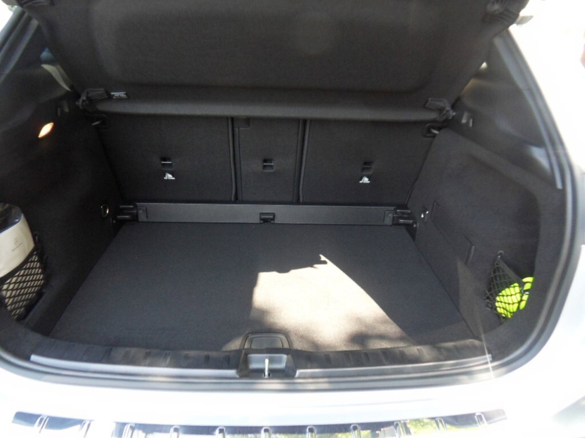 Mercedes-Benz GLA SUV 200 d Progressive Extra auto (12)