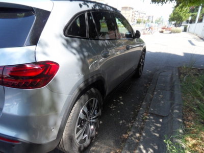 Mercedes-Benz GLA SUV 200 d Progressive Extra auto (2)