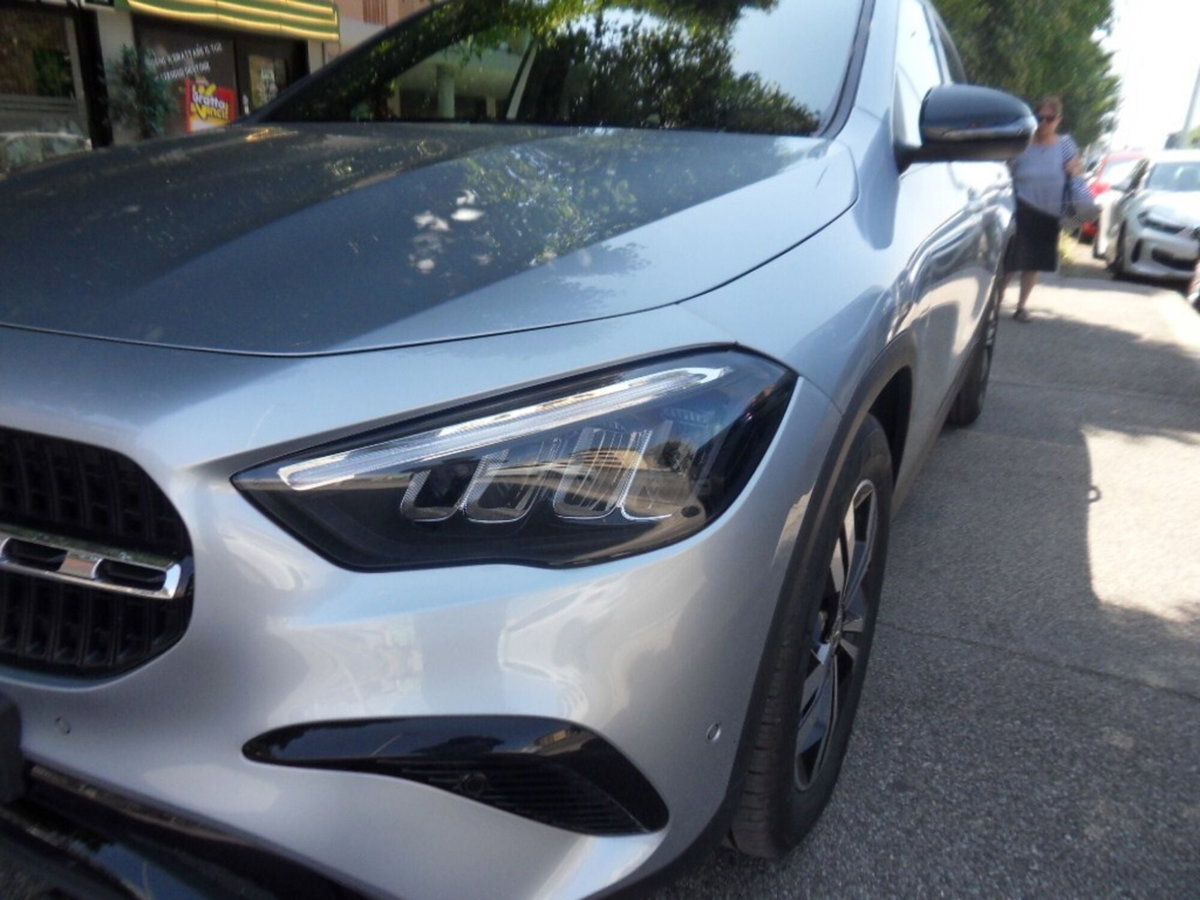 Mercedes-Benz GLA SUV 200 d Progressive Extra auto (7)