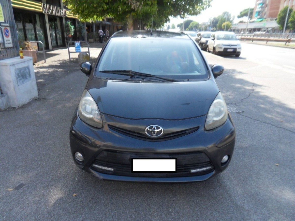 Toyota Aygo 1.0 12V VVT-i 5 porte Active (7)